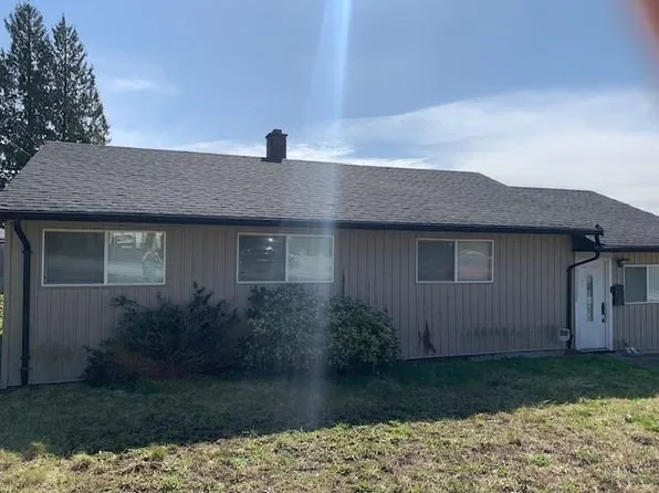 712 Quadling Ave, Coquitlam, BC V3K 1Z8