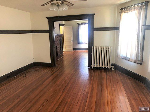 1st image of 178 Paterson Ave