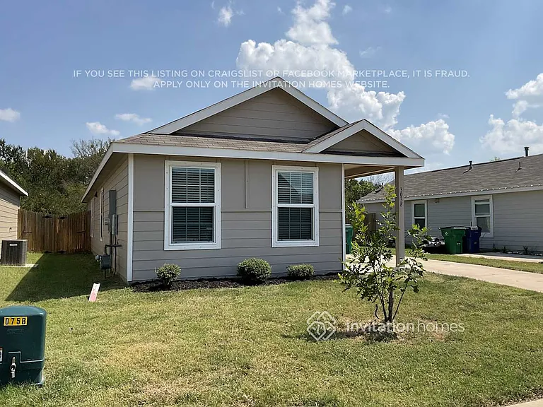 3038 Wallace Wells Ct — Photo 2