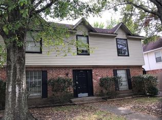 11419 Briar Forest Dr, Houston, TX 77077