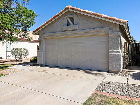 3rd image of 5017 W Kristal Way