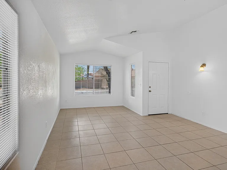 9890 E Shadow Glen Ct — Photo 8