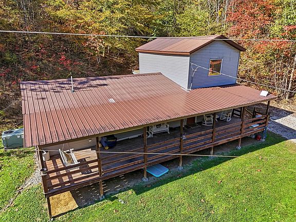 3rd image of 1373 Township Rd