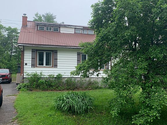 2nd image of 90 Joseph St