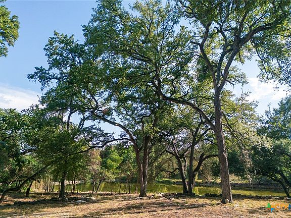 4th image of 303 Deer Lake Rd