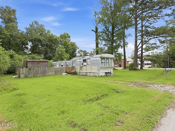 3rd image of 100 Hickory Hills Court
