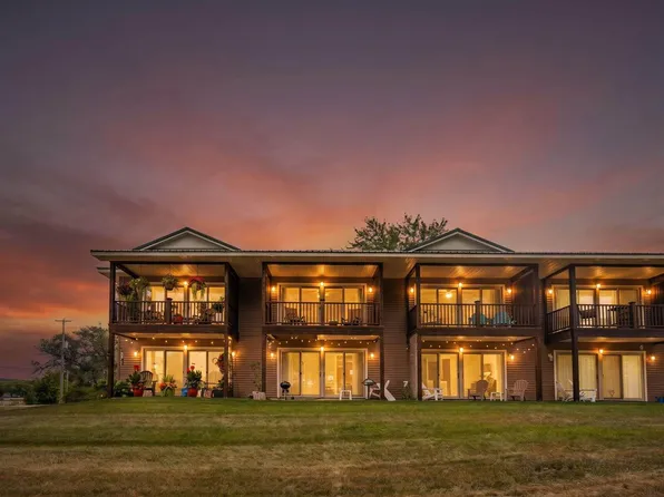 317 N Lake St, East Jordan, MI 49727