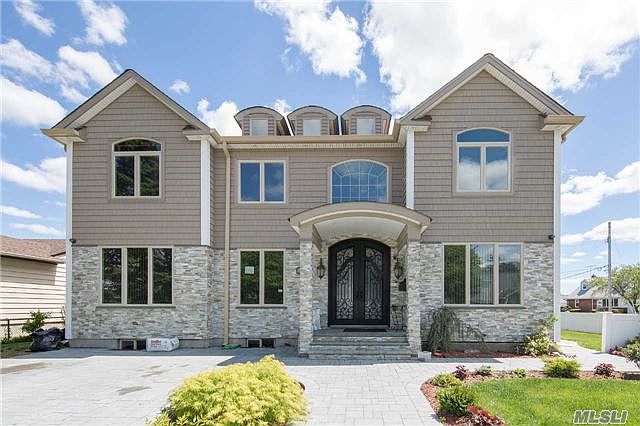 1st image of 67 Cliff Dr