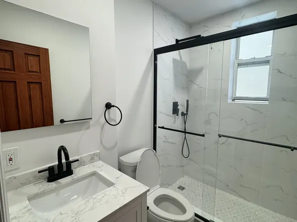 1866 Himrod St APT 1R, Ridgewood, NY 11385