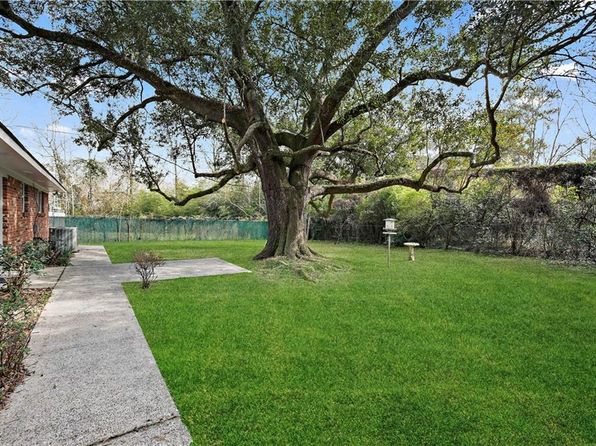 1313 W Hall Ave, Slidell, LA 70460