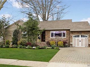 1523 Wilson Rd, East Meadow, NY 11554