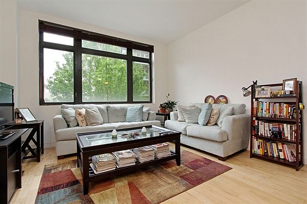 1st image of 227 E 111th St APT 2B