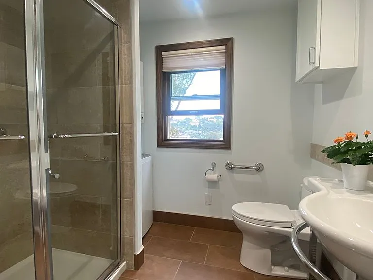 2907 Union St — Photo 9