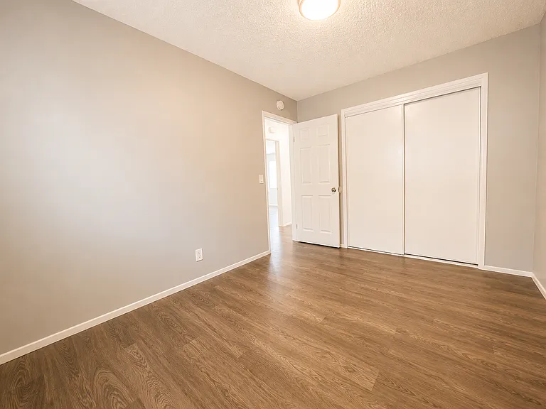 204-210 N Orange Ave — Photo 12