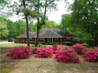 1072 Arrowhead Dr, Prattville, AL 36067