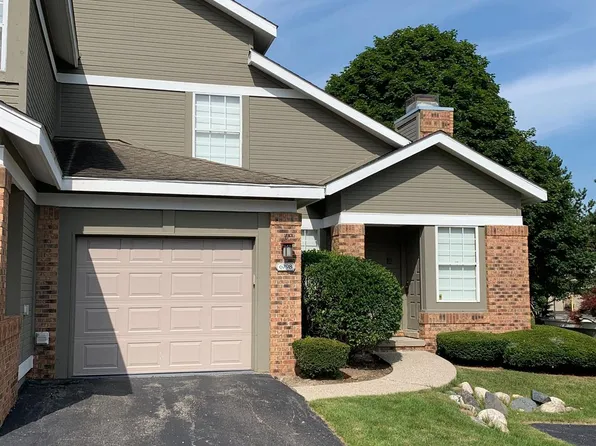 6798 Chimney Sweep Ct, West Bloomfield, MI 48322