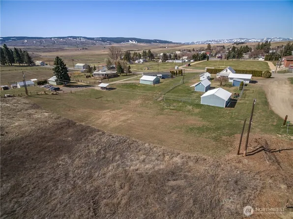 410 E Pine Street, Waterville, WA 98858
