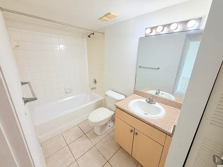 1089 N Benoist Farms Rd #102 — Photo 7
