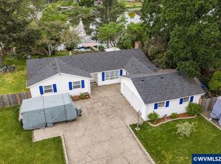 2909 S Shore Dr SE, Albany, OR 97322