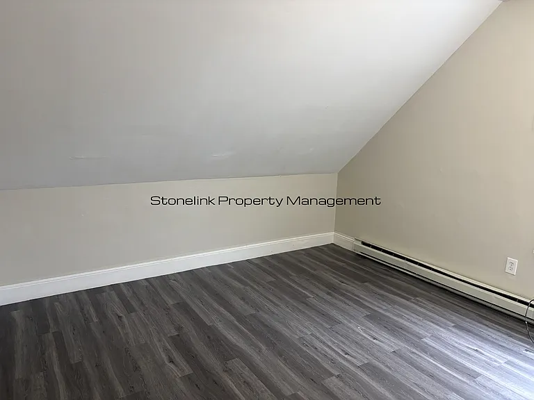 40 High St — Photo 8