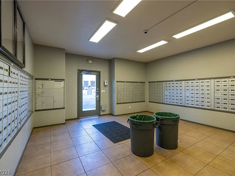 9000 Las Vegas Blvd S #2122 — Photo 34