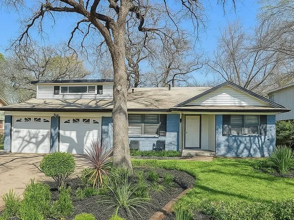 3613 Falcon Dr, Forest Hill, TX 76119