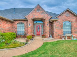 1313 Continental Way, Mustang, OK 73064