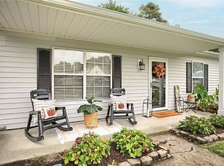 6352 New Pines Dr, Hayes, VA 23072