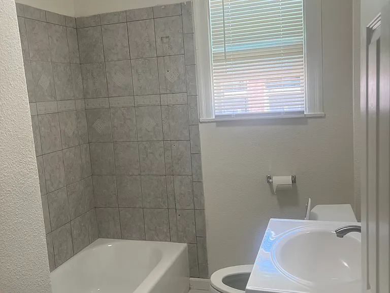 7863 Lockwood St — Photo 11