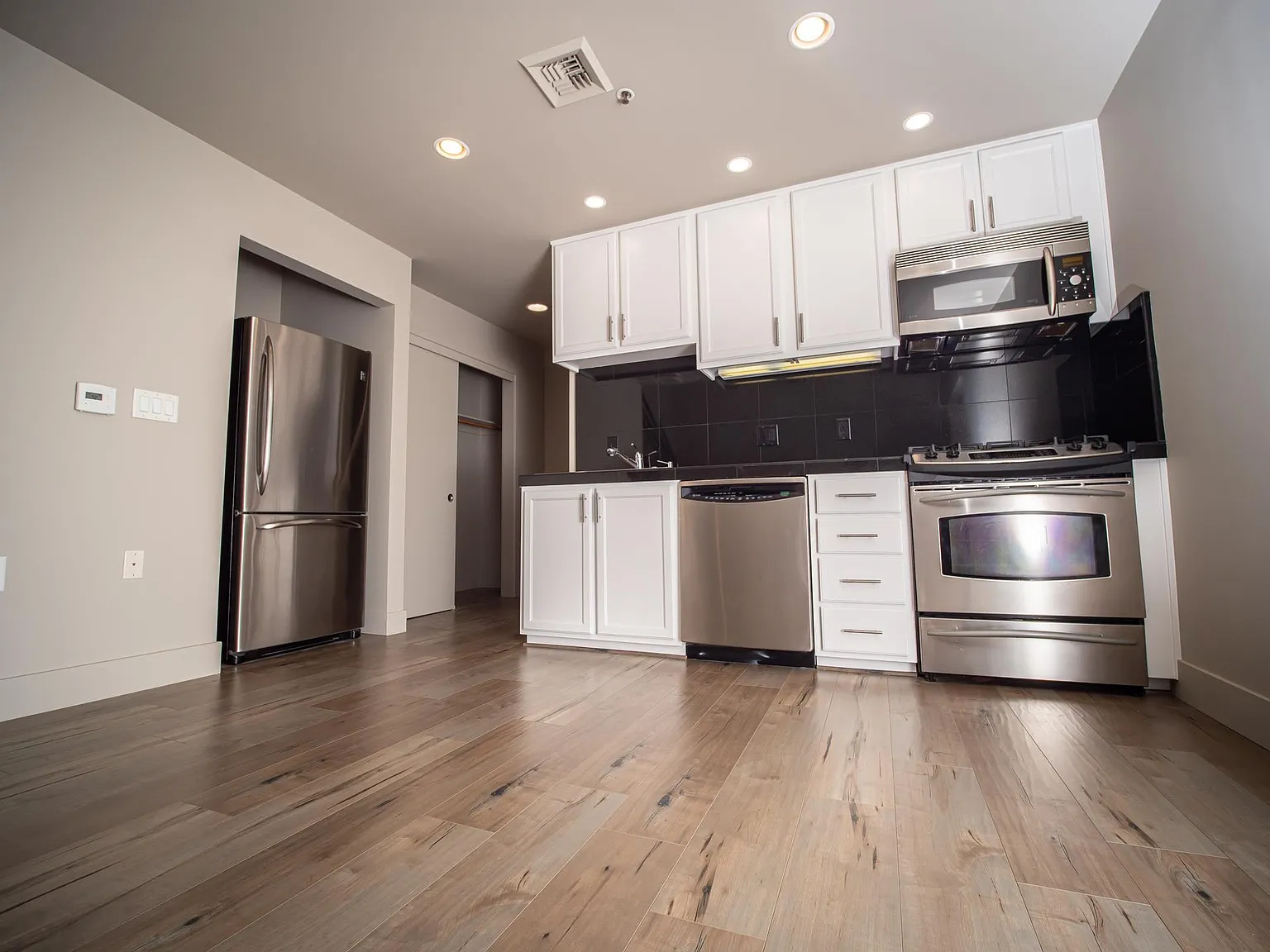Open Kitchen