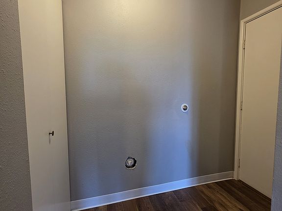 4th image of 1606 8th St N #51