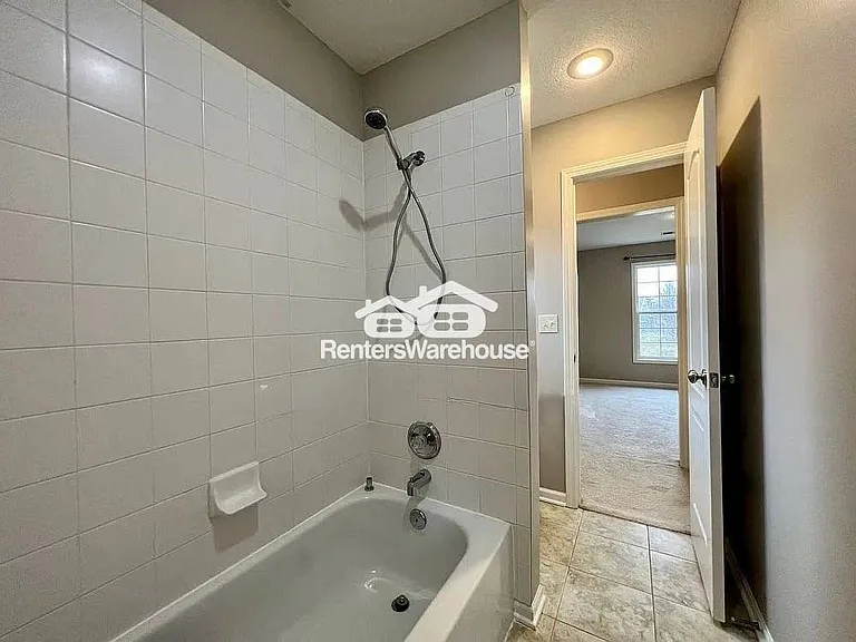 15861 Linden St — Photo 20