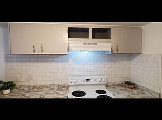 145 4th Ave APT E1, Shalimar, FL 32579