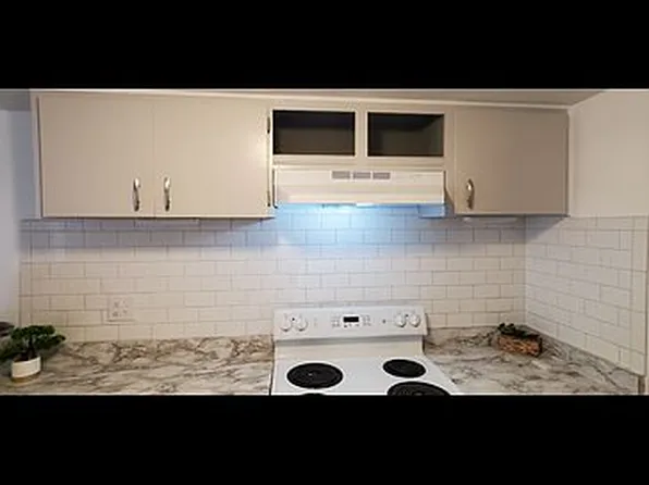 145 4th Ave APT E1, Shalimar, FL 32579