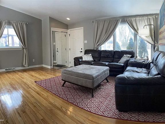 4th image of 222 W Bloomfield Ave