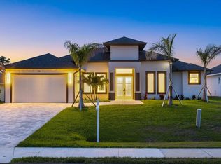 193 Rotonda Blvd N, Rotonda West, FL 33947