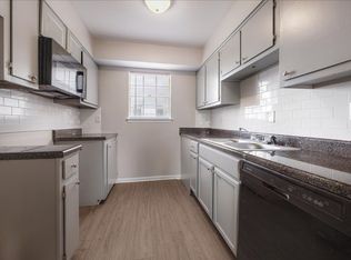 Graceland Pointe Apartments: Modern Style, Excellent Value in Memphis, Memphis, TN 38116