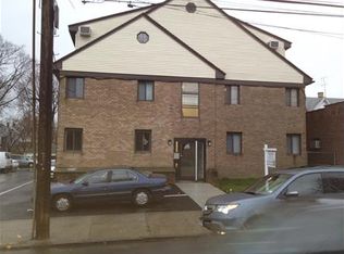 3061 Main St APT 11, Bridgeport, CT 06606