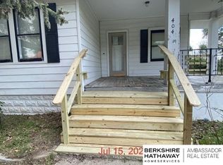 404 N Cedar St, Wood Lake, NE 69221