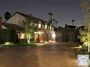 11501 Skyline Dr, Santa Ana, CA 92705