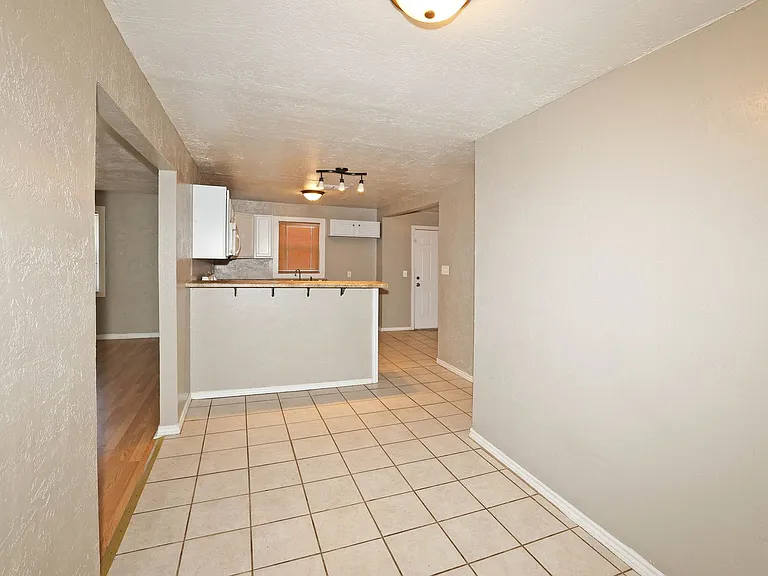 3905 S Tyler St — Photo 8