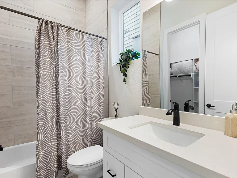 1410 Milby St #C — Photo 7