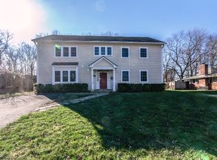 1035 S Ironwood Rd, Sterling, VA 20164