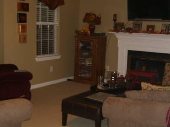 3rd image of 100 Algrave Way
