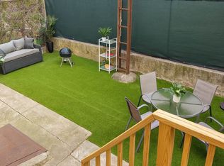 390 Woodbine St #1R, Brooklyn, NY 11237