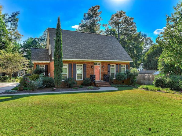 109 Knotty Pine Dr