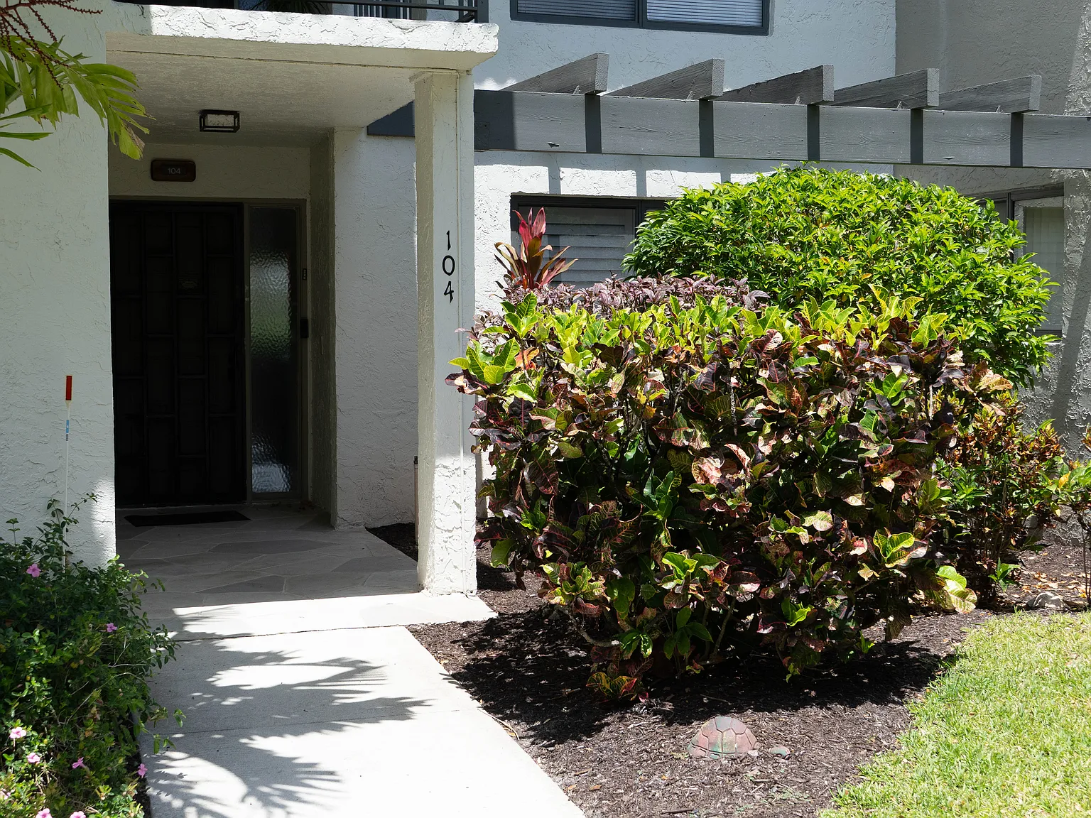 2 bed, 1380 sqft, $3,250 — Photo 1