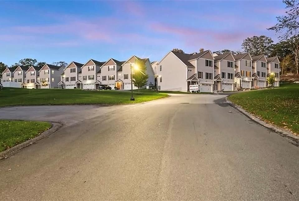1st image of 103 Hunting Hill Dr
