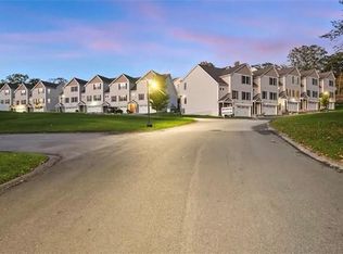 103 Hunting Hill Dr, Cumberland, RI 02864
