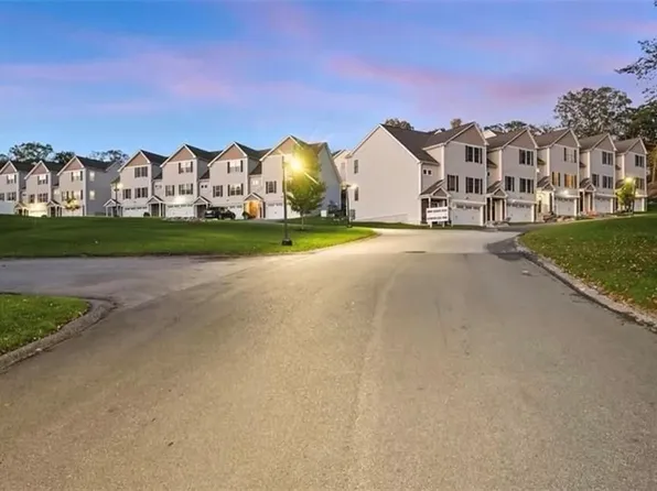 103 Hunting Hill Dr, Cumberland, RI 02864
